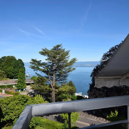 Moderne A Evian, Proche Et Commerces, Acceptant Animaux - Fr-1-498-77 *
